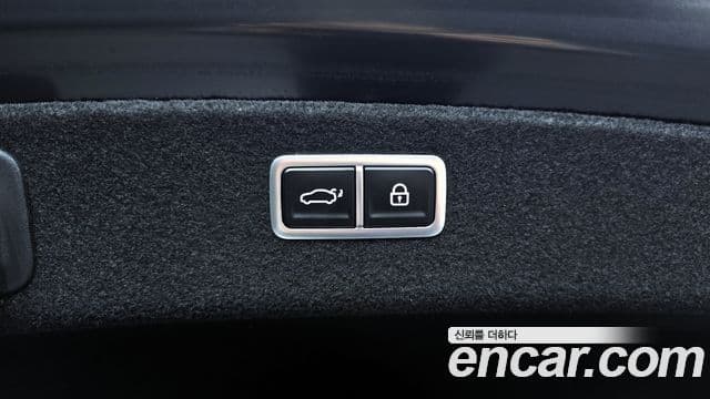 Genesis Electrified G80 2022 — фото 20 из 20