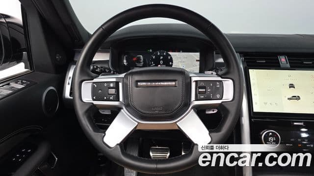Land Rover Discovery 5 2024 — фото 13 из 20