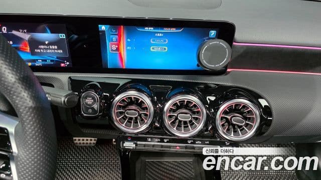 Mercedes-Benz A-Class 2024 — ფოტო 14/20
