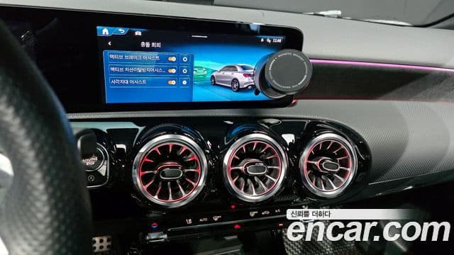 Mercedes-Benz A-Class 2024 — ფოტო 16/20