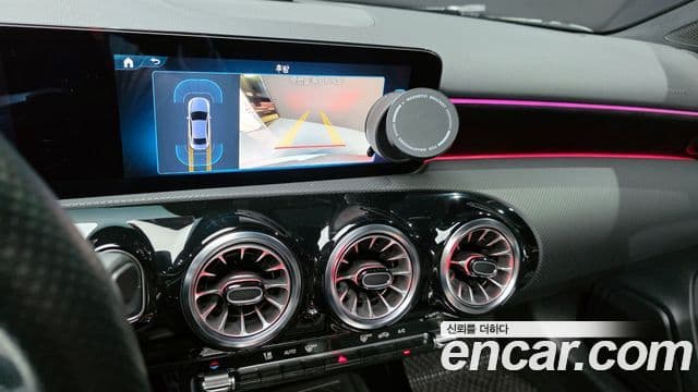 Mercedes-Benz A-Class 2024 — ფოტო 18/20