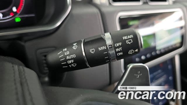 Land Rover Range Rover 2020 — ფოტო 3/20