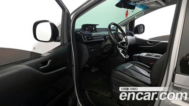 Hyundai Staria 2024 — Şəkil 10/20