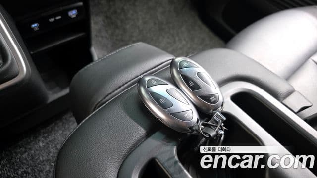Hyundai Staria 2024 — Şəkil 17/20