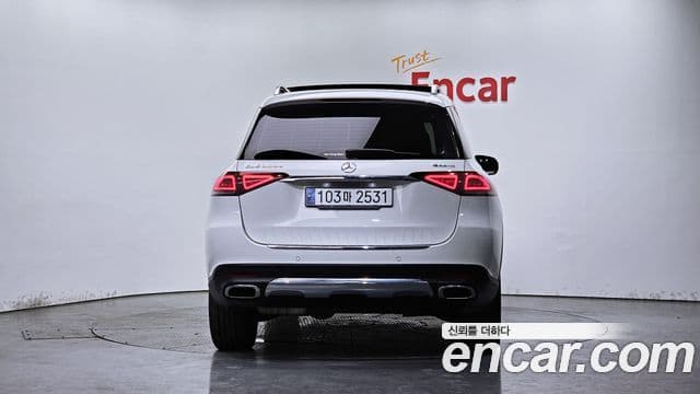 Mercedes-Benz GLE-Class 2020 — Şəkil 3/20