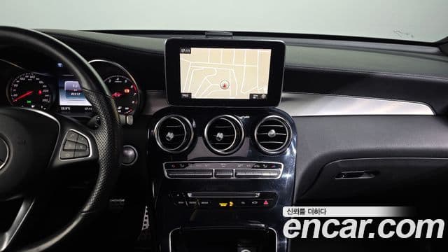 Mercedes-Benz GLC-Class 2019 — Şəkil 14/20