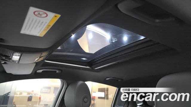 Mercedes-Benz GLC-Class 2019 — Şəkil 19/20