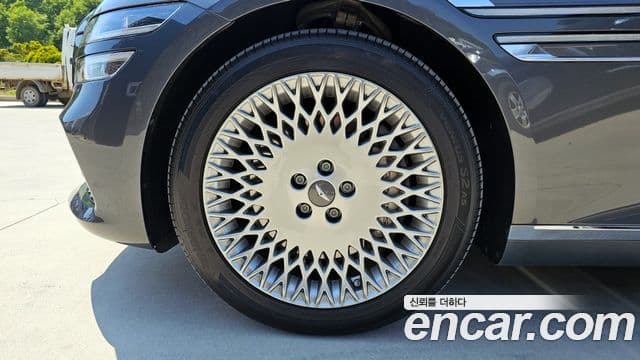 Genesis Electrified G80 2020 — ფოტო 5/20