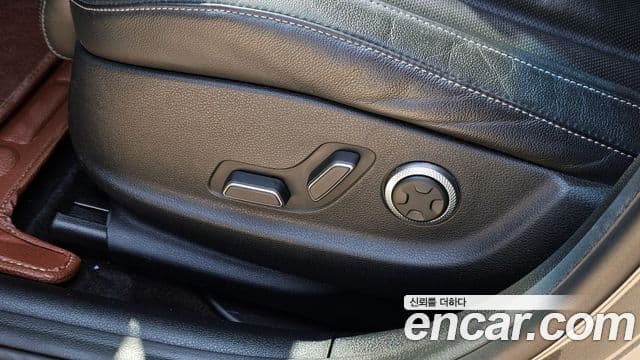 Genesis G80 2020 — Photo 19/35