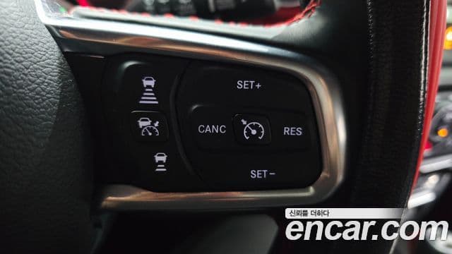Jeep Wrangler 2021 — ფოტო 16/20