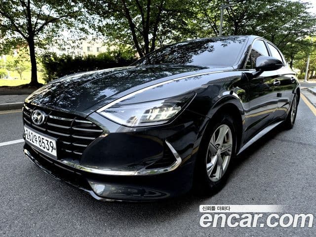 Hyundai Sonata 2020 — Фото 1/20