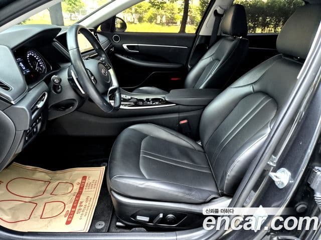 Hyundai Sonata 2020 — Фото 10/20
