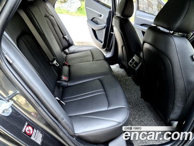 Hyundai Sonata 2020 — Фото 13/20