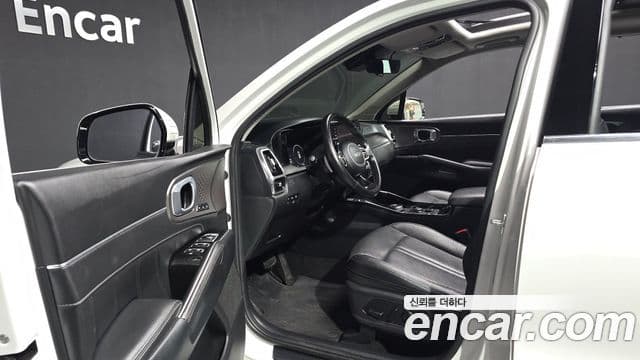 Kia Sorento 2023 — Фото 10/20