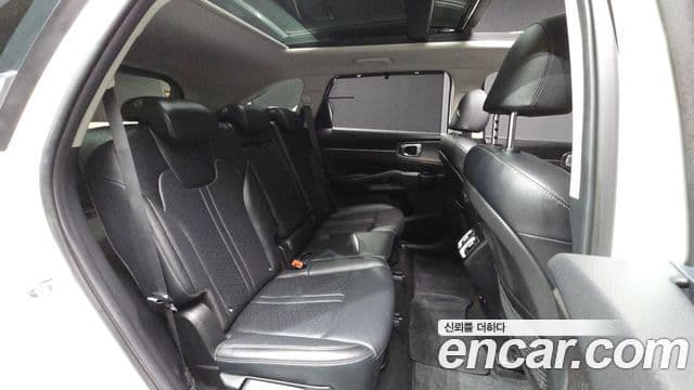Kia Sorento 2023 — Фото 12/20