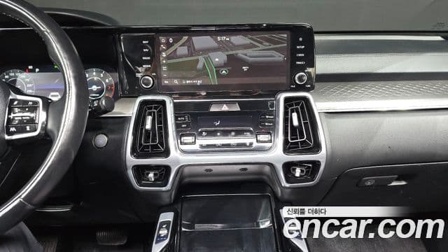 Kia Sorento 2023 — Фото 14/20