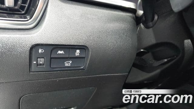 Kia Sorento 2023 — ფოტო 22/36
