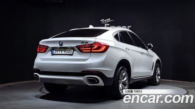 BMW X6 2018 — ფოტო 2/20
