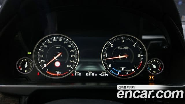 BMW X6 2018 — ფოტო 8/20