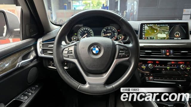 BMW X6 2018 — фото 13 из 20