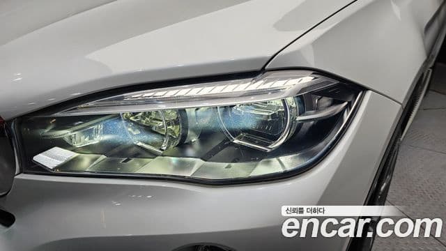 BMW X6 2018 — Photo 15/29