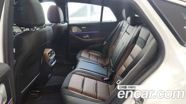Mercedes-Benz GLE-Class 2025 — ფოტო 16/20