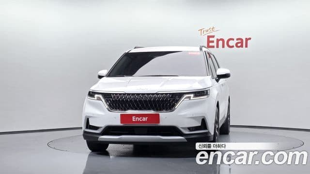 Kia Carnival 2022 — ფოტო 3/20
