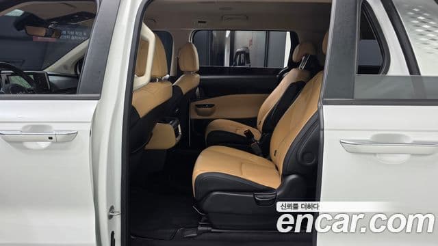 Kia Carnival 2022 — ფოტო 12/20