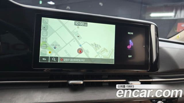 Kia Carnival 2022 — фото 15 из 20