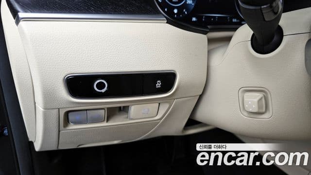 Kia The K9 2022 — Photo 14/36