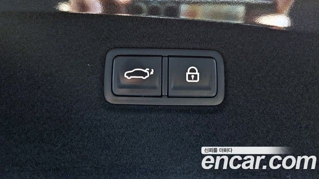Kia The K9 2022 — Photo 27/36