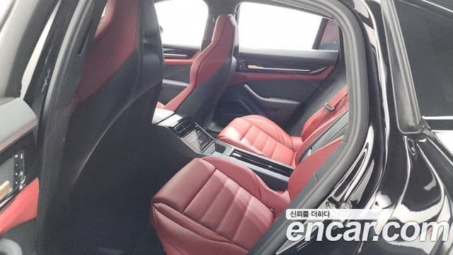 Porsche Panamera 2025 — Photo 2/38
