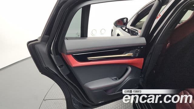 Porsche Panamera 2025 — Photo 9/38