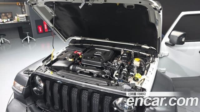 Jeep Wrangler 2020 — Şəkil 6/20