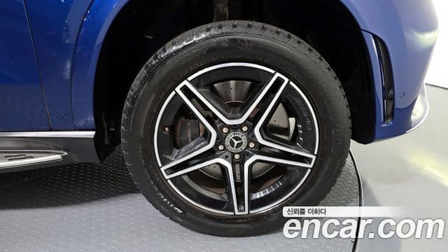 Mercedes-Benz GLE-Class 2019 — Photo 31/31