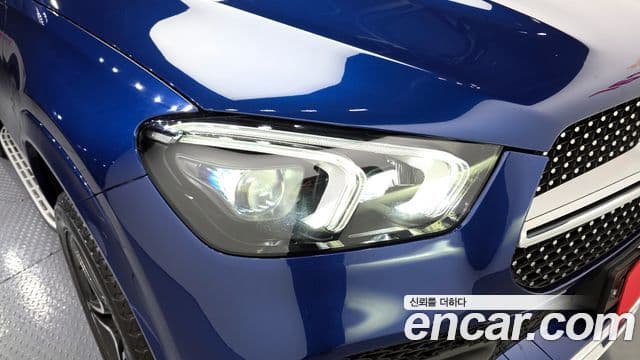 Mercedes-Benz GLE-Class 2019 — Photo 8/31