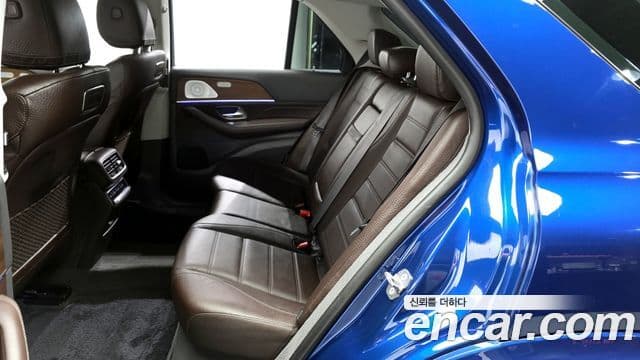 Mercedes-Benz GLE-Class 2019 — Photo 10/31