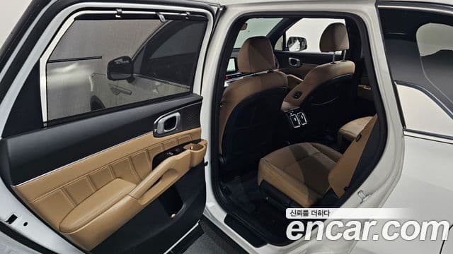 Kia Sorento 2025 — ფოტო 18/20