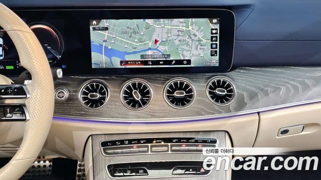 Mercedes-Benz E-Class 2021 — ფოტო 12/20