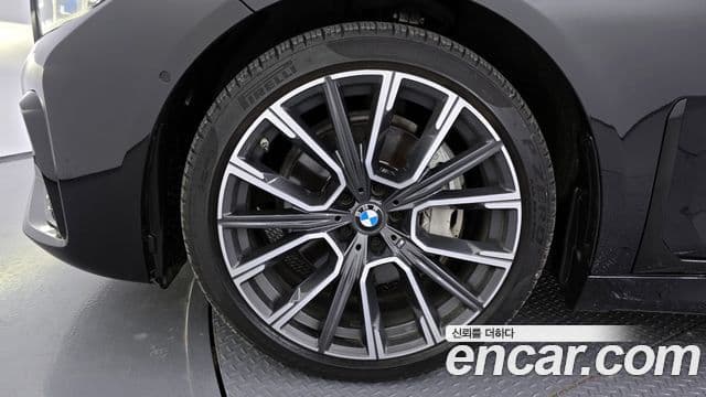 BMW 7 Series 2020 — Photo 9/20