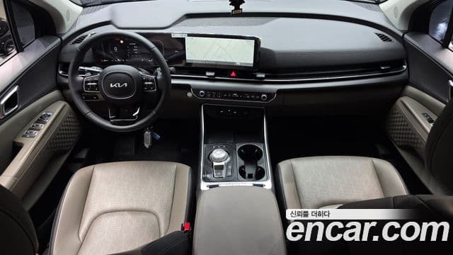 Kia Carnival 2024 — Şəkil 7/20