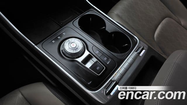 Kia Carnival 2024 — Şəkil 9/20