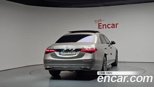 Mercedes-Benz S-Class 2021 — ფოტო 22/40