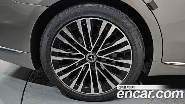 Mercedes-Benz S-Class 2021 — ფოტო 20/40