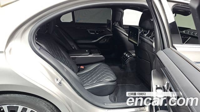 Mercedes-Benz S-Class 2021 — ფოტო 13/40