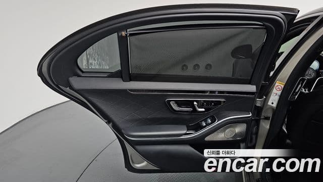 Mercedes-Benz S-Class 2021 — ფოტო 18/40