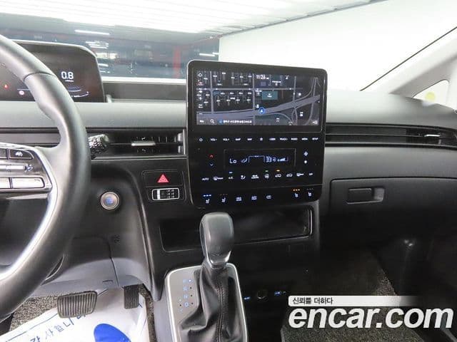Hyundai Staria 2021 — фото 8 из 20