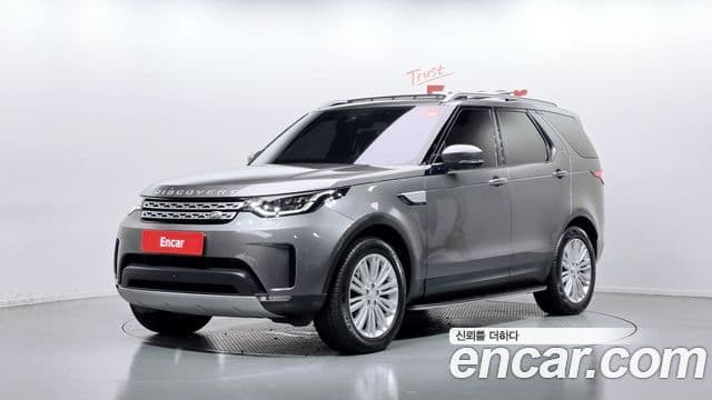 Land Rover Discovery 5 2018 — Photo 18/20