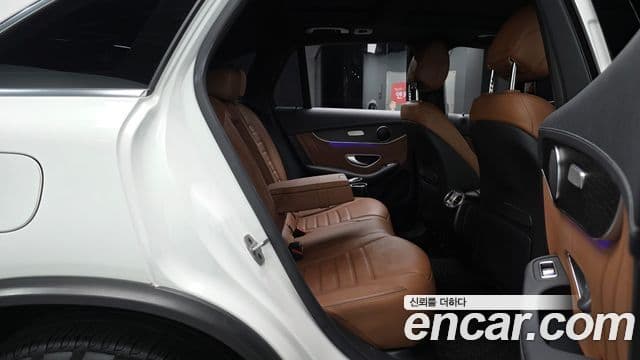 Mercedes-Benz GLC-Class 2022 — Şəkil 11/20
