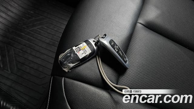 Hyundai Staria 2021 — Фото 15/20